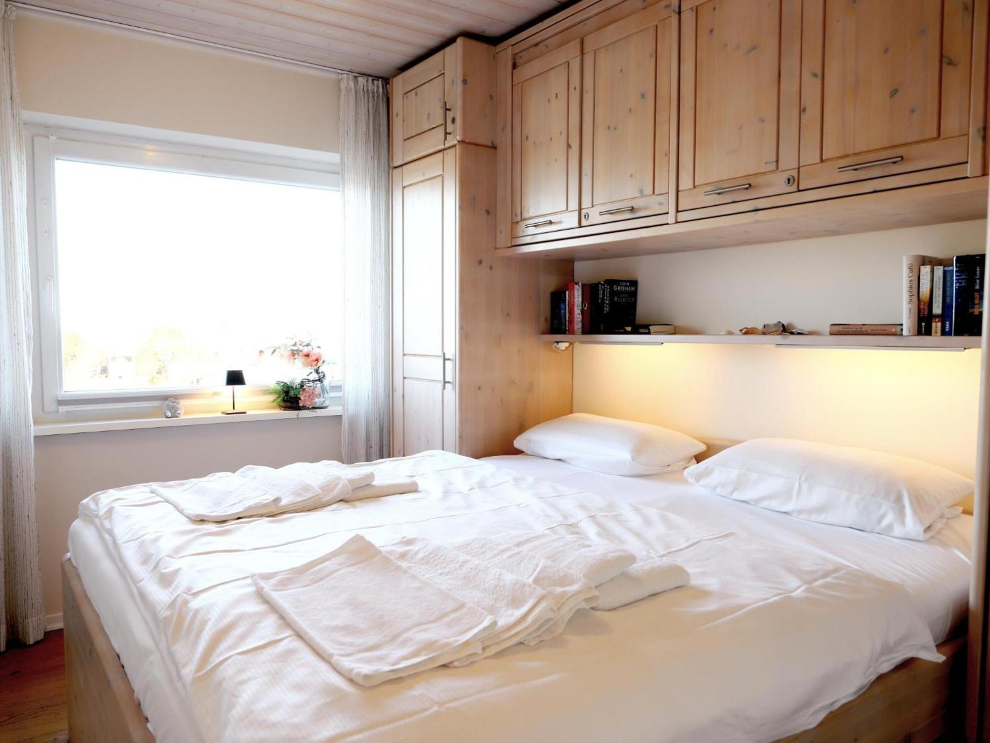 Schoenes Neues Hochwertig Renoviertes 2-Zimmer Appartement In Der 4. Etage. 韦斯特兰 外观 照片